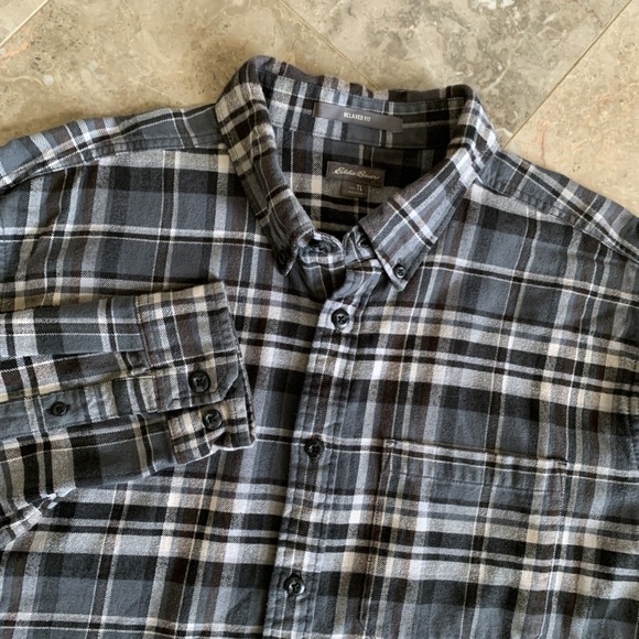 Eddie Bauer Mens Flannel Shirt Size TL Gray Plaid Button Up Pocket Long Sleeve - Picture 1 of 9